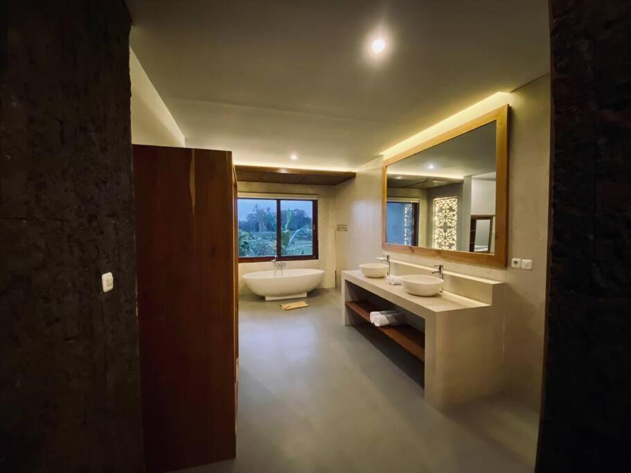 Villa Dewa Dewi 2 우붓 외부 사진