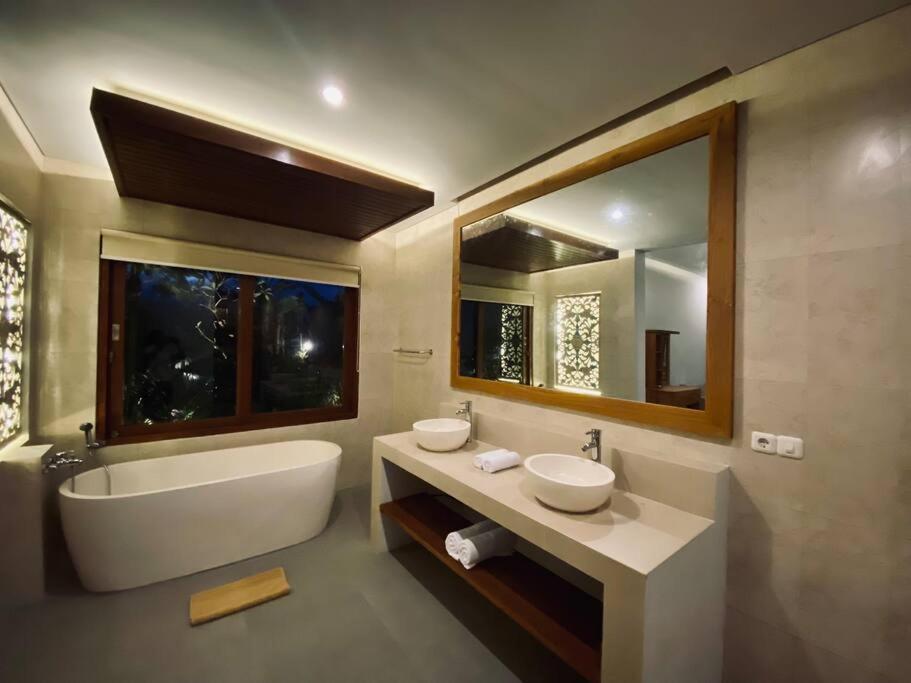 Villa Dewa Dewi 2 우붓 외부 사진